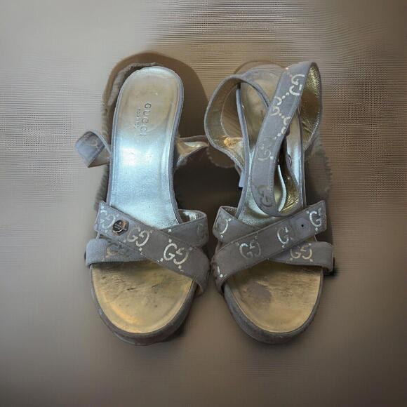 Vintage Authentic GUCCI Tan/Gold Monogram Sandals Sz 5 PreOwned - Picture 2 of 9